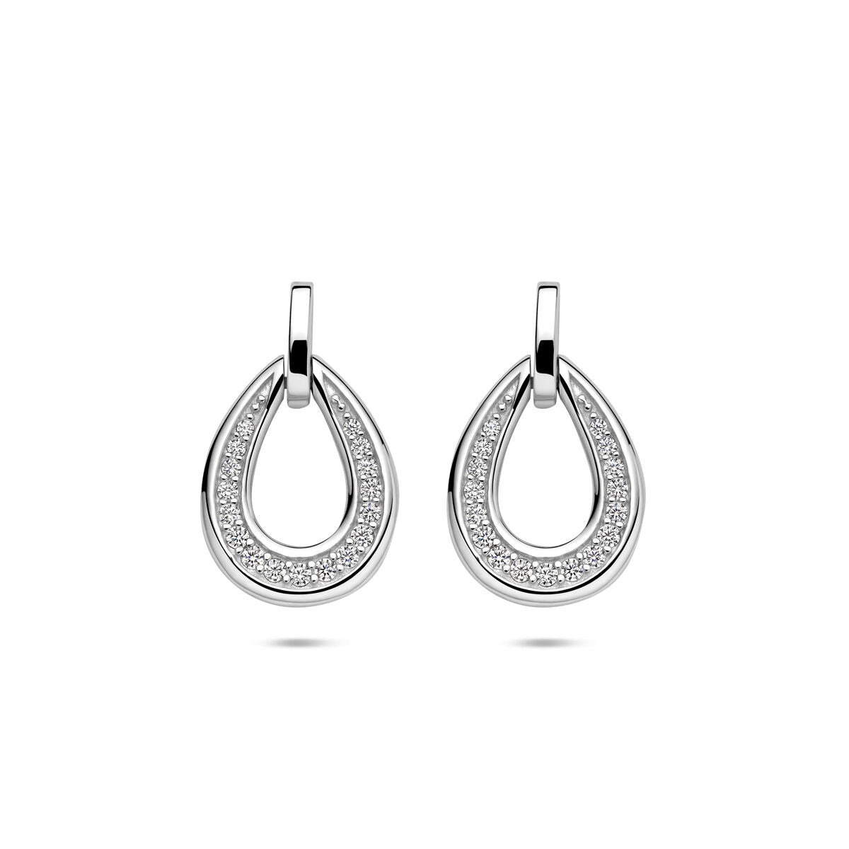 Orecchini in argento rodiato con zircone in stile entourage, a forma di goccia.