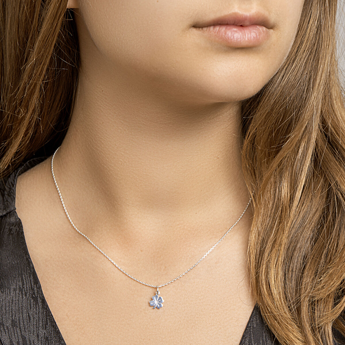 Collana in argento con trifoglio – maglia ad ancora
