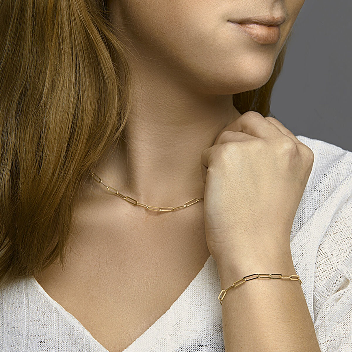 Collana paperclip color oro su argento