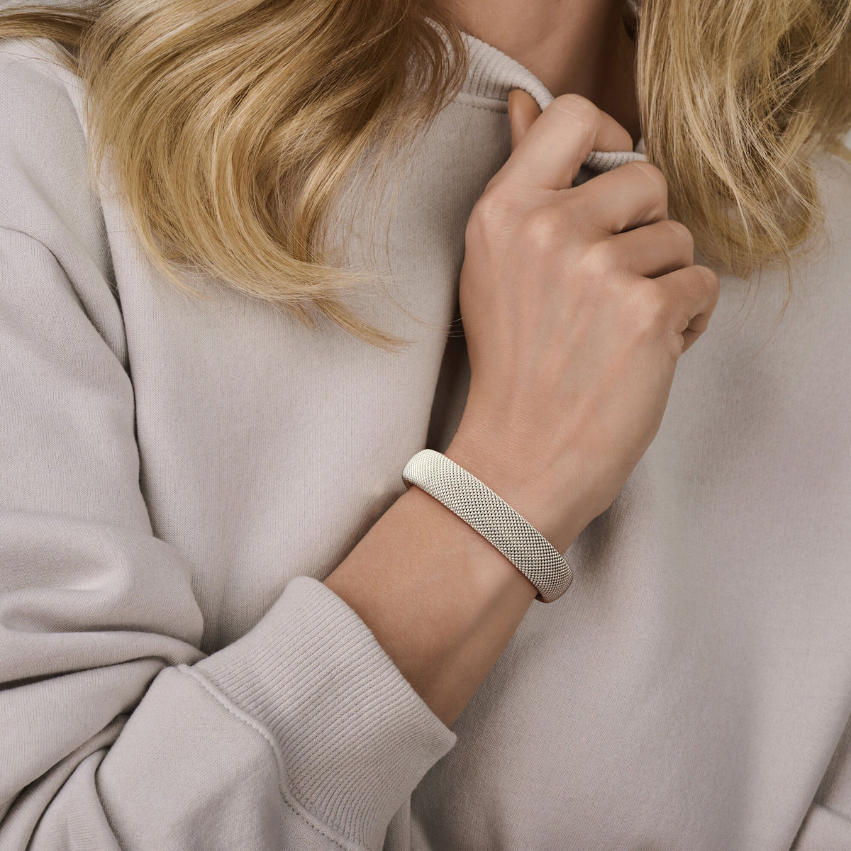 Bracciale rigido da donna in argento – bracciale rigido rodiato