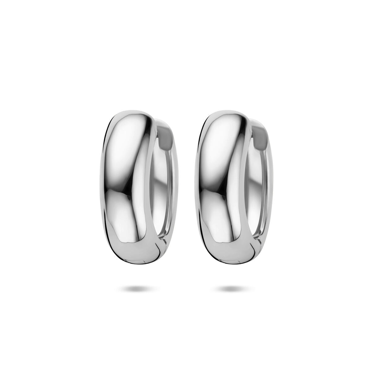 Orecchini alla creola argentati da donna, dimensioni 20 x 17 mm, con finitura lucida.