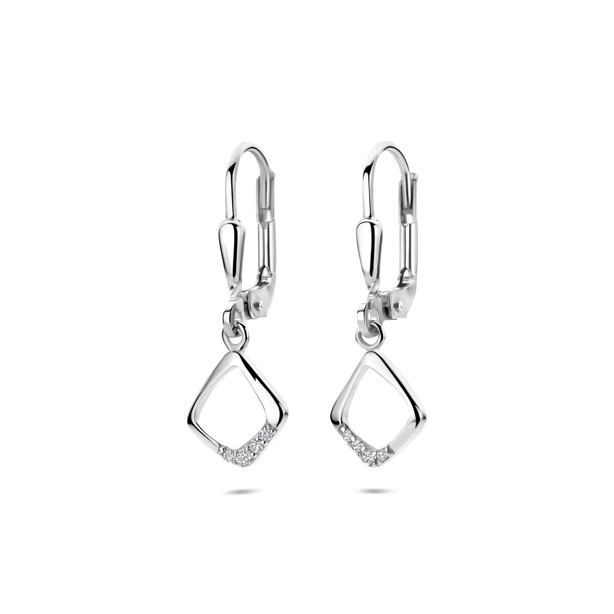 Orecchini argentati con zirconi, forma a diamante, lunghezza 25 mm.