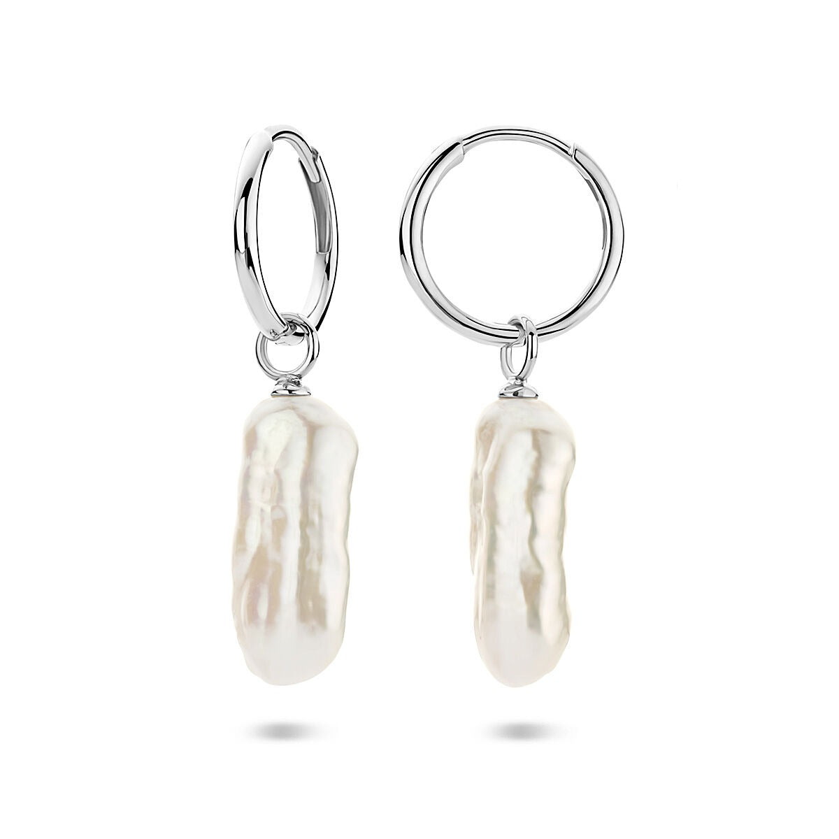 Orecchini a cerchio in argento con perla – rodiato