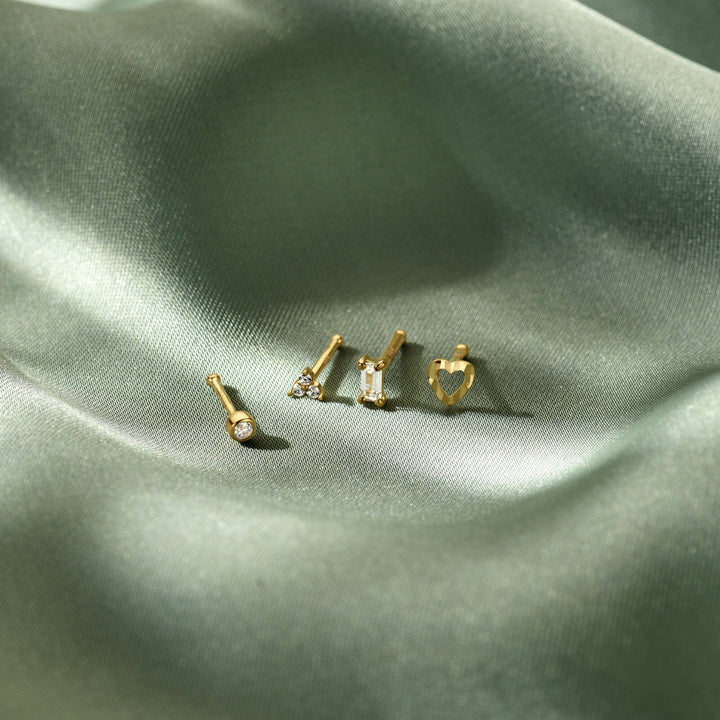 14k Geelgouden neusknopje met baguette zirkonia