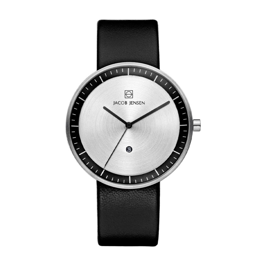 Orologio con cassa argentata, quadrante grigio e cinturino in pelle nera.