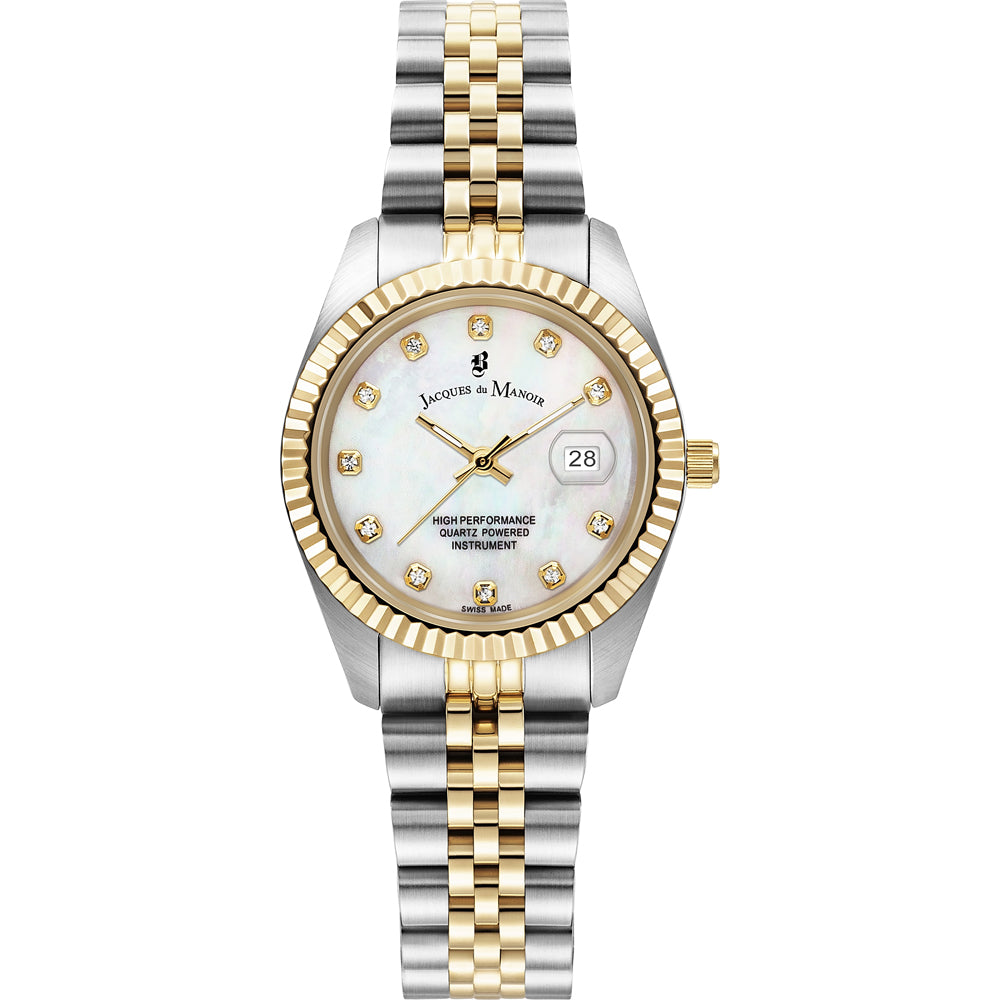 De Jacques Du Manoir Inspiration 31mm dameshorloge heeft een tweekleurige zilver- en goudkleurige metalen band, witte wijzerplaat met diamanten uurmarkeringen, goudkleurige geribbelde lunette, datum op 3 uur en een nauwkeurig quartz uurwerk.