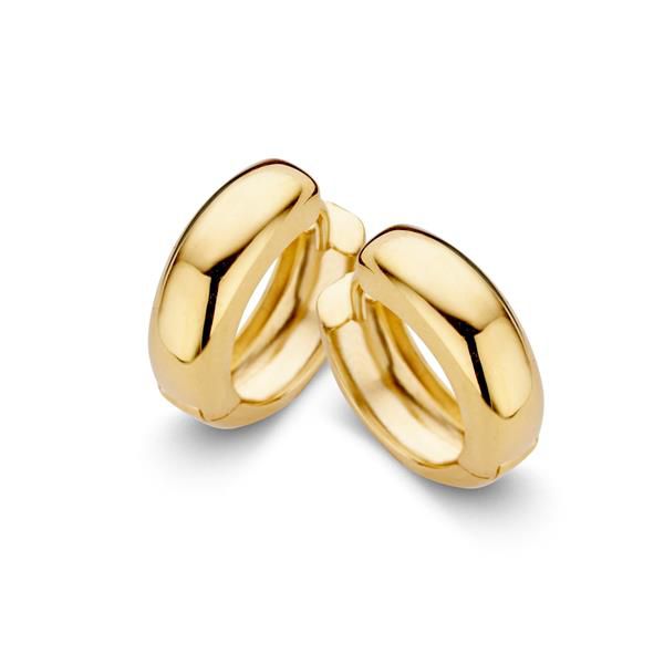 Orecchini alla creola in oro giallo con forma bombata, design semplice e raffinato.