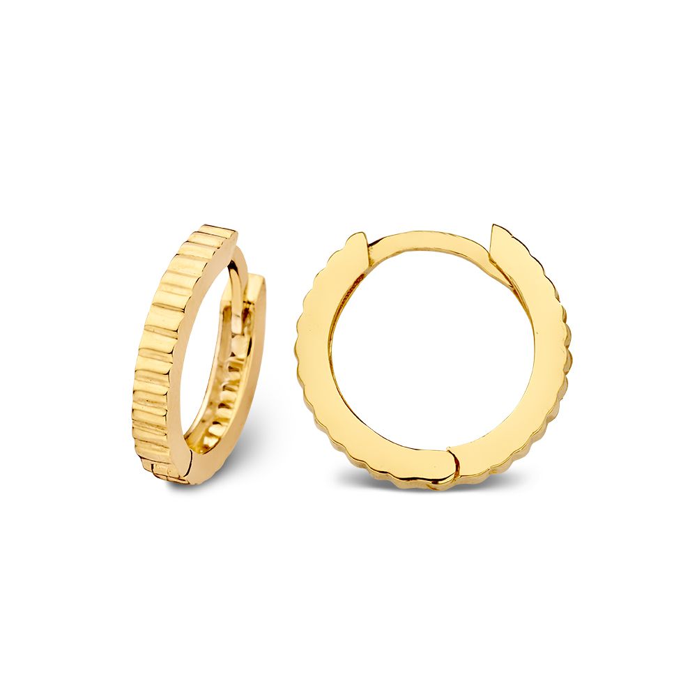 Orecchini a cerchio in oro giallo con design a coste | Oro 14 Carati – Van der Kooij