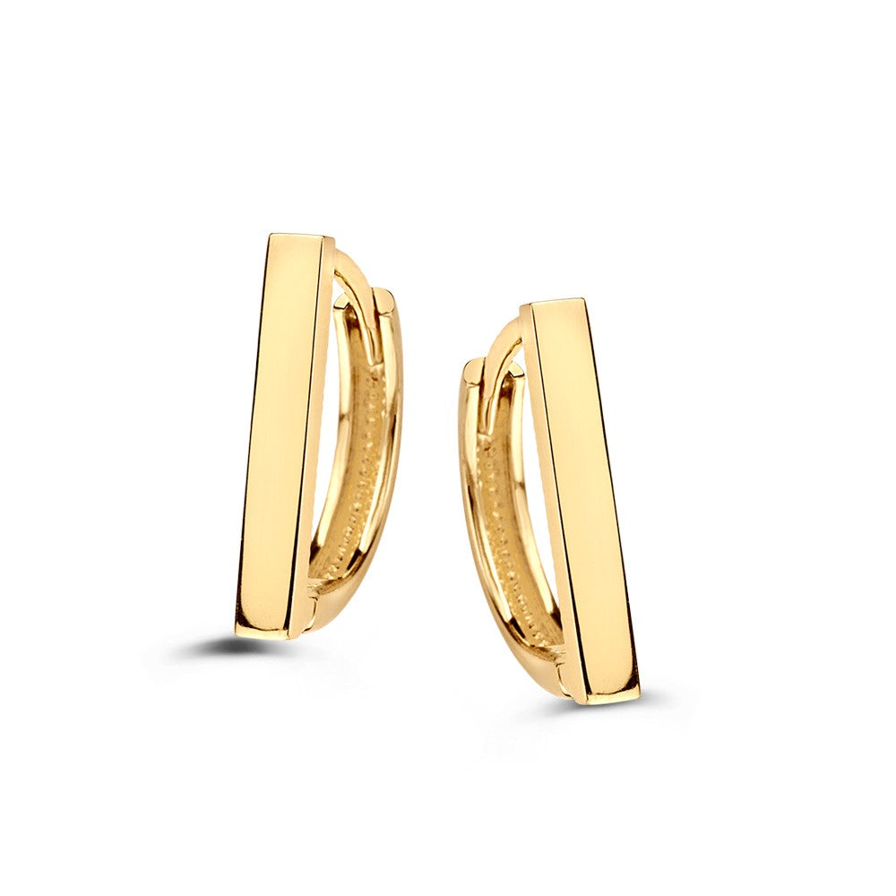 Orecchini in oro giallo con design giocoso e finitura lucida.