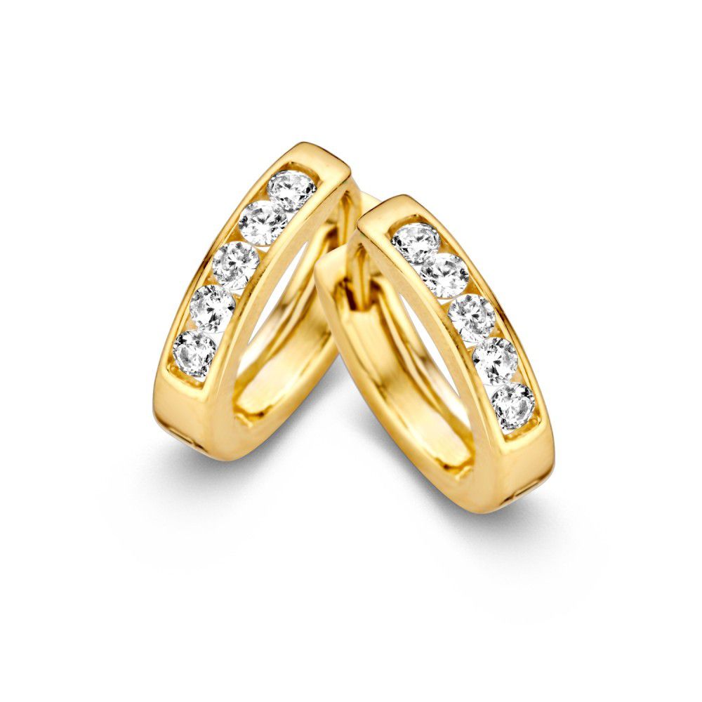 Orecchini alla creola in oro giallo con zircone, design raffinato e lucido.