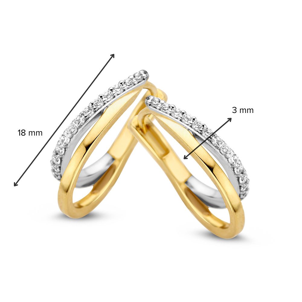 Orecchini a Cerchio in Oro con Fasce Asimmetriche e Zirconie – Design Moderno con Elegante Scintillio