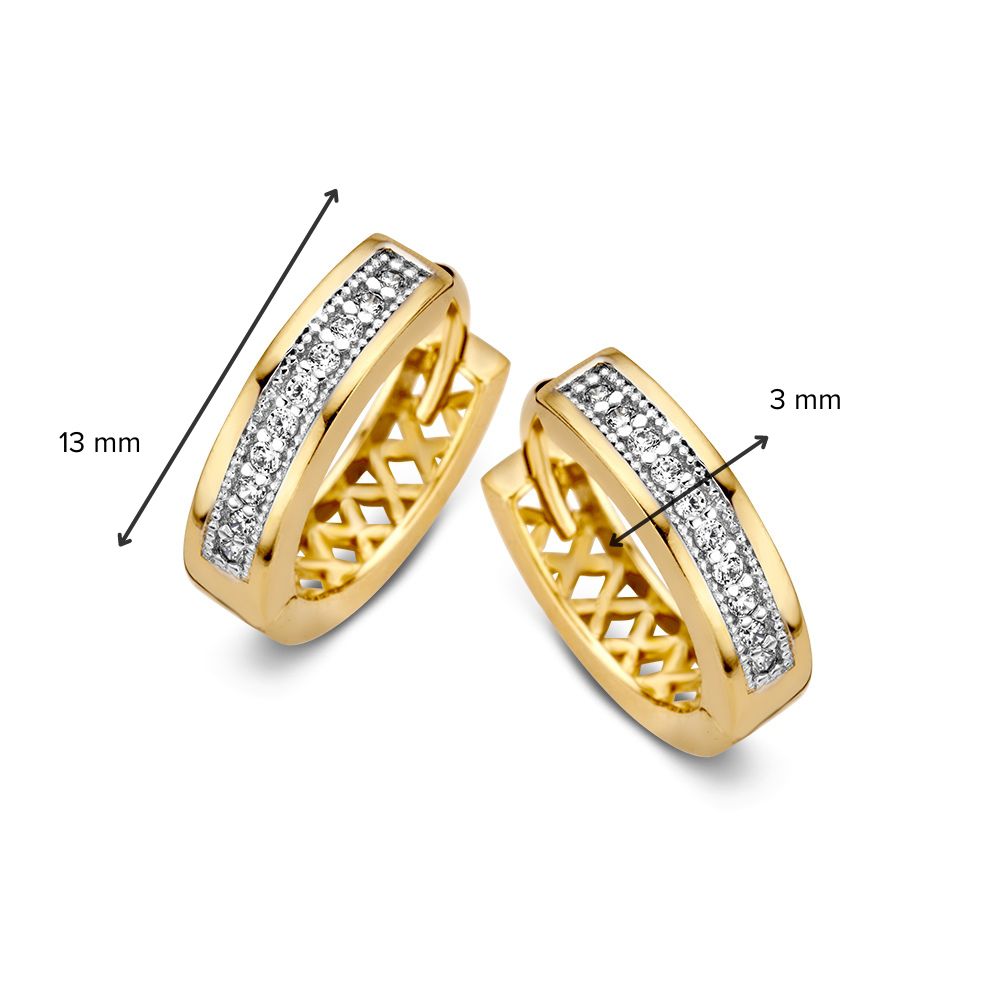 Eleganti Orecchini a Cerchio in Oro Giallo con Zirconi in Castone Lineare – Bellezza Senza Tempo