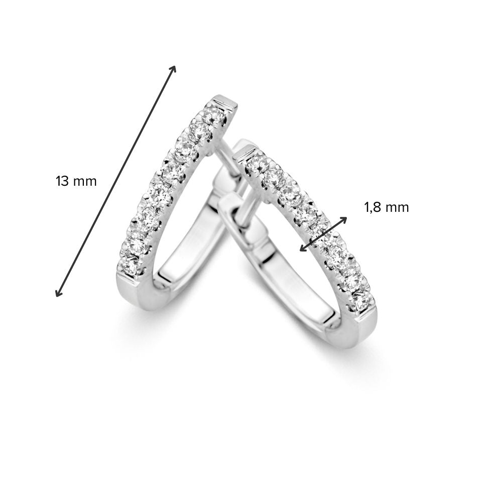 Witgouden Oorringen met Diamanten in Strakke Zetting – Elegantie in Perfectie 0,21 crt.
