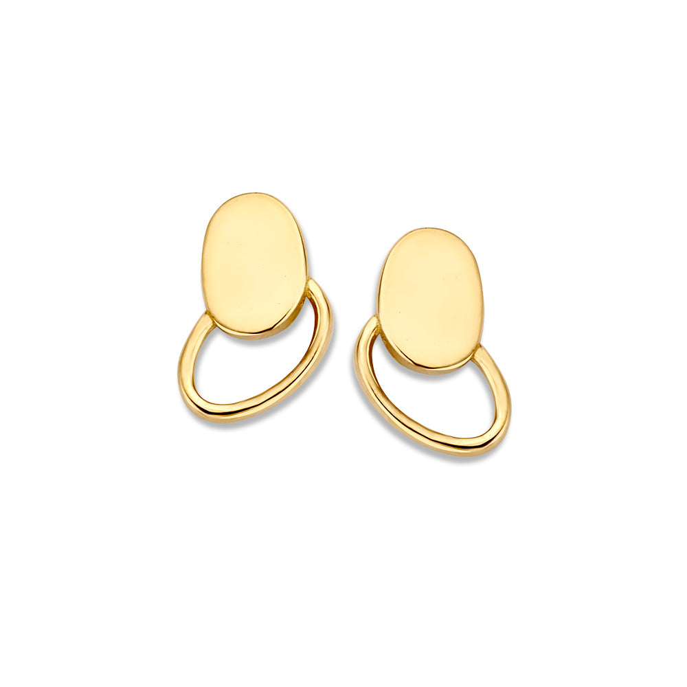 Orecchini in oro giallo 14K con forma ovale e anello sottile, design minimalista.