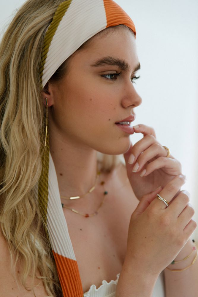 Orecchini in Oro Giallo con Barrette Pendenti 14K – Eleganza Moderna 70mm