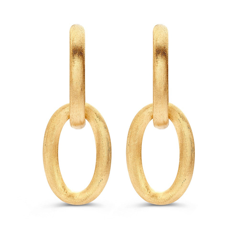 Orecchini alla creola in oro giallo opaco, forma ovale e finitura satinata.