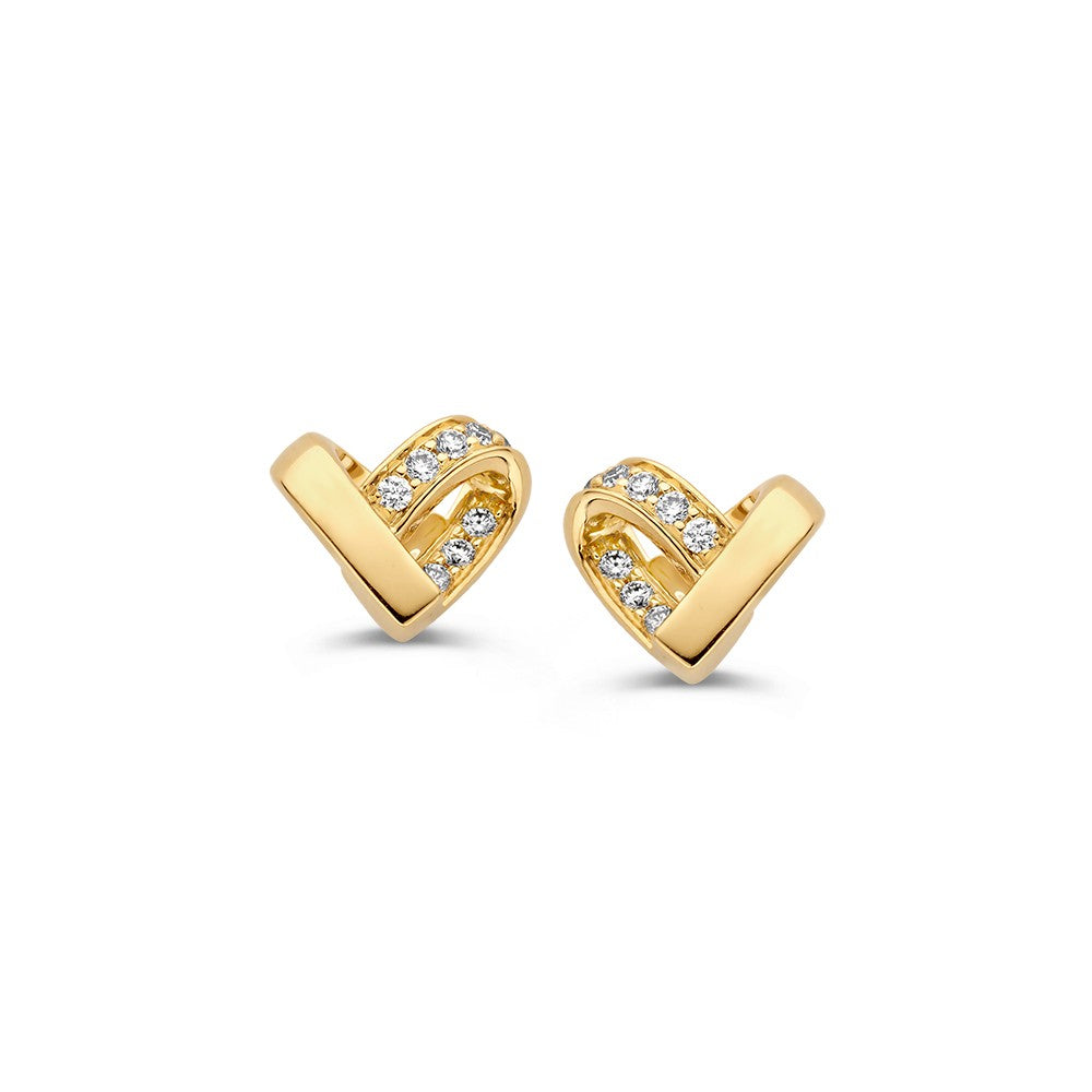 Orecchini a forma di cuore in oro giallo 14 carati con diamanti incastonati.