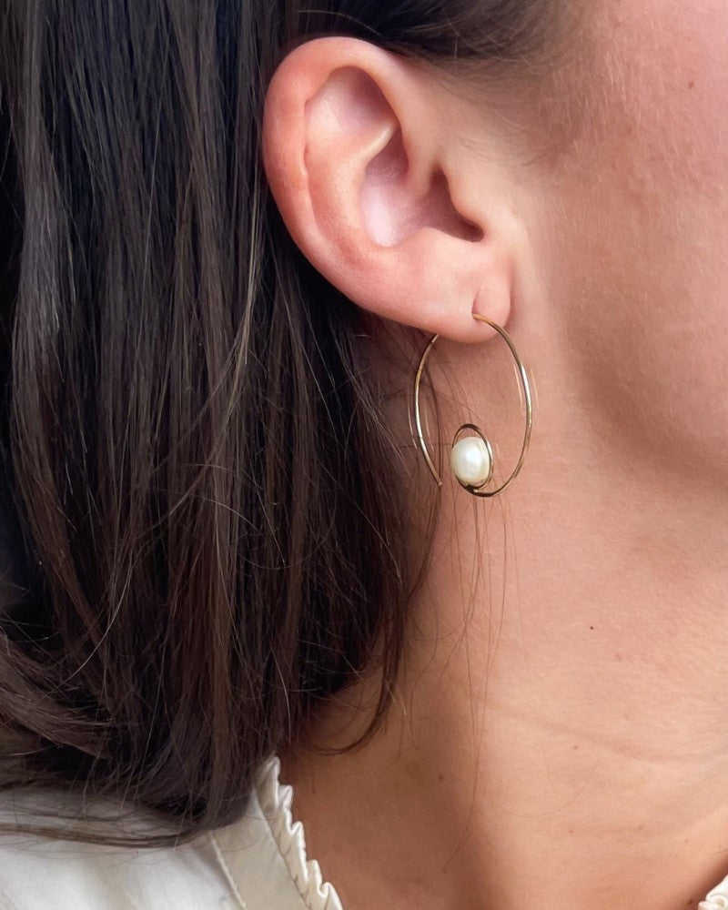 Vistosi Orecchini in Oro Giallo con Perla Eyecatcher 14 Carati
