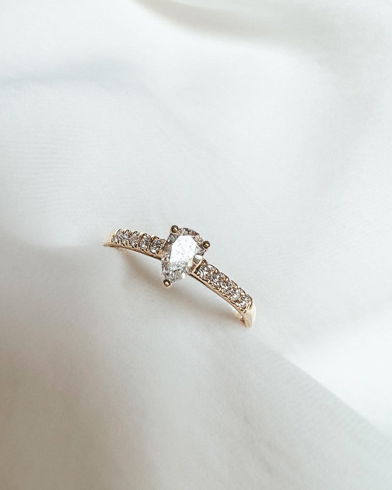 Anello Ava Royal 0,75 crt. oro giallo