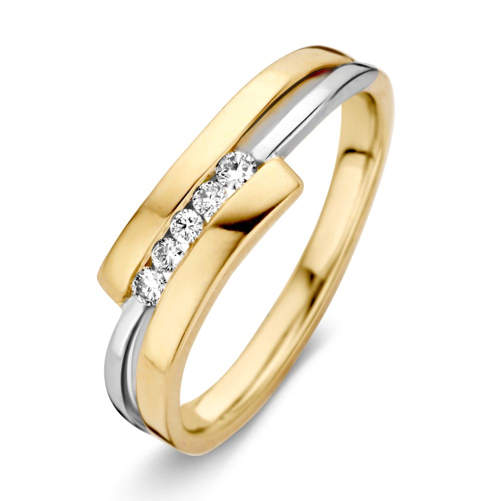 Anello in oro bicolore 14 carati con diamanti taglio brillante.