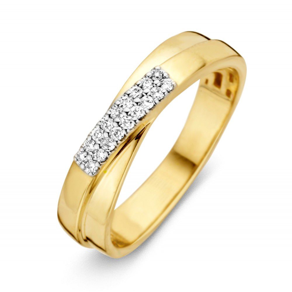 Anello in oro giallo 14 carati con diamanti incastonati in una fascia bianca.