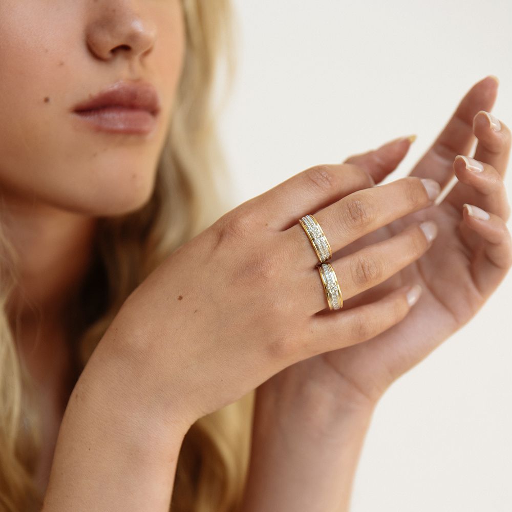 Elegante Anello Bicolore in Oro con Diamante Brillante Centrale 0.34 ct.