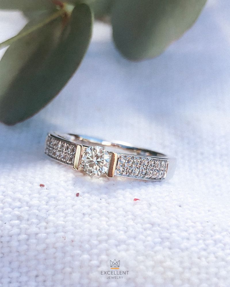 Anello da donna bicolore in oro bianco e giallo con diamante - Brillante da 0,30 ct