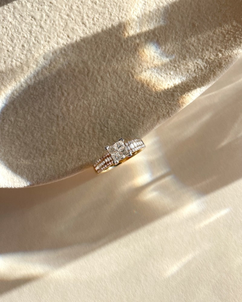 Anello bicolore con brillanti 0,94 ct.
