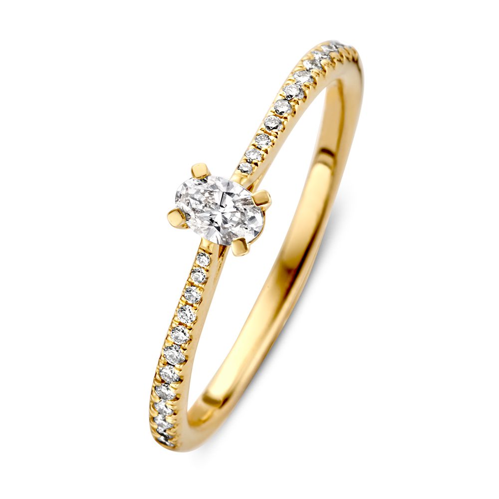 Anello solitario in oro giallo con diamante ovale e brillanti, 14 carati, 0,28 ct.