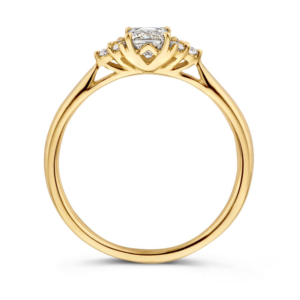 Elegante Anello in Oro Giallo con Diamanti in Stile Vintage - Taglio Princess con Brillanti 0,52 crt.