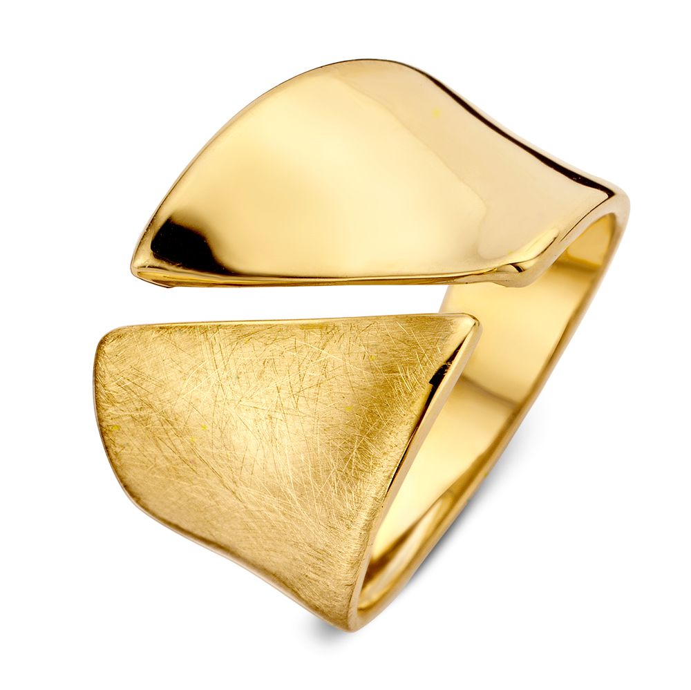 Anello di design in oro giallo 14 carati con finitura ice matting, forma ampia e moderna.