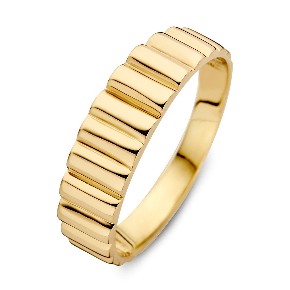 Anello in oro giallo con motivo a righe, larghezza di 5,2 mm.