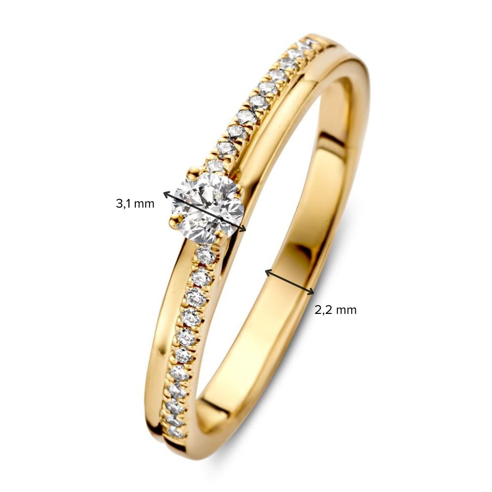 Elegante Anello da Donna in Oro Giallo con Pietra Centrale Brillante e Filari di Diamanti Più Piccoli 0.21 crt.