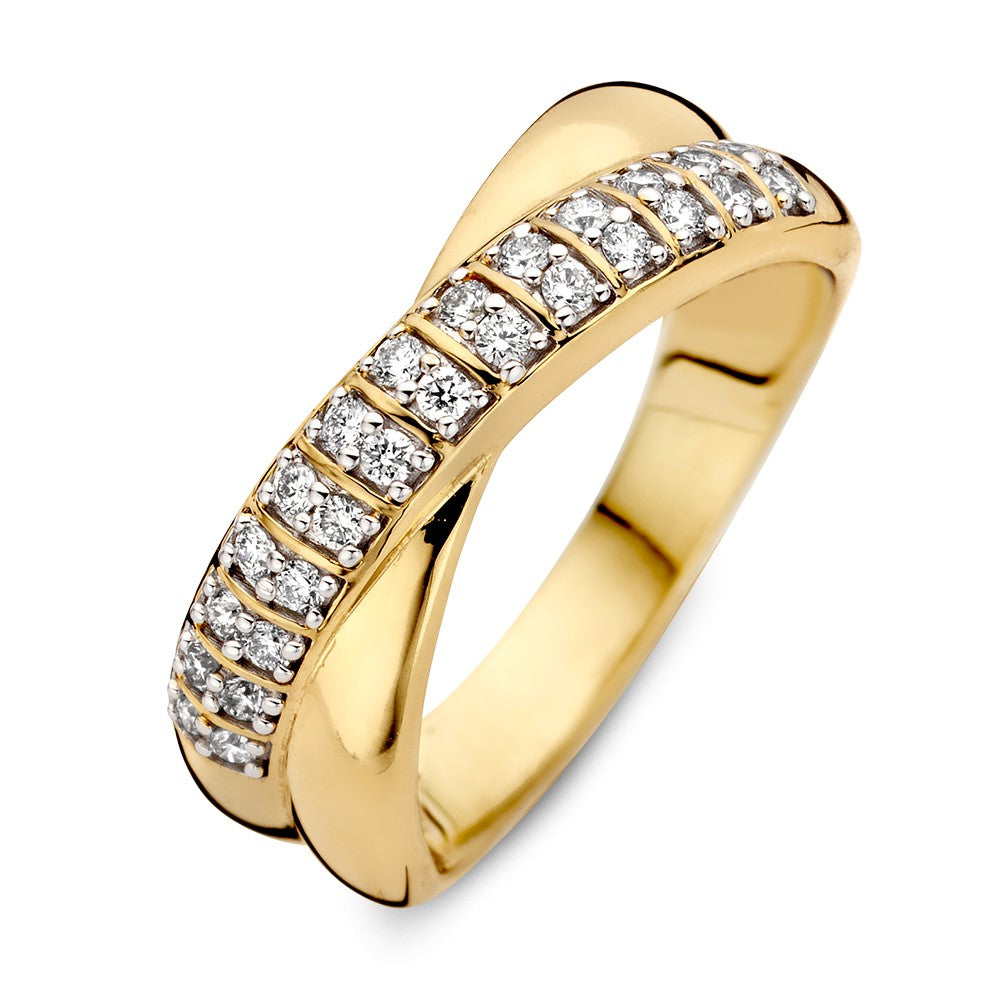 Anello in oro giallo con bande incrociate e pavé di diamanti da 0,25 ct.