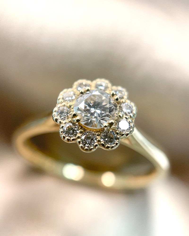 Anello Entourage Vintage in Oro Giallo con Diamanti – Oro 14 Carati, Diamanti 0,43 ct