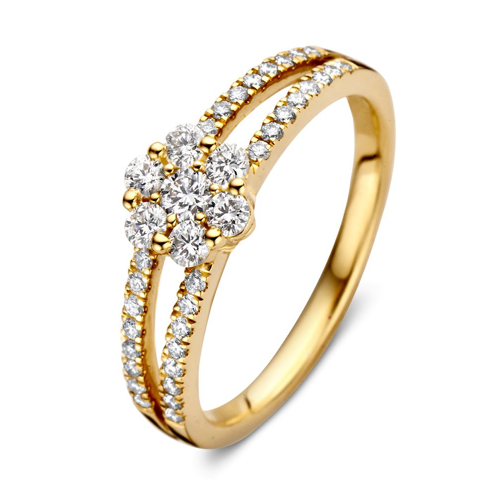 Anello in oro giallo con diamanti, design a entourage con brillanti al centro e dettagli scintillanti lungo la fascia.