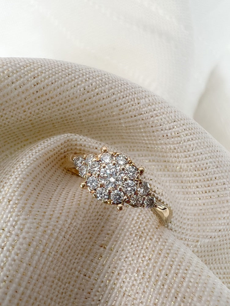 Splendido Anello Entourage in Oro Giallo con Brillante – 14 Carati 0.56 crt.