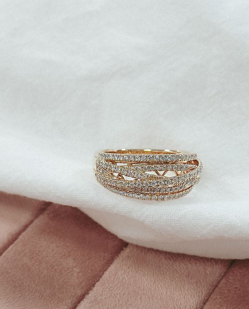 Splendido Anello in Oro Giallo con Diamanti e 6 Fasce Intrecciate 0.71 ct.