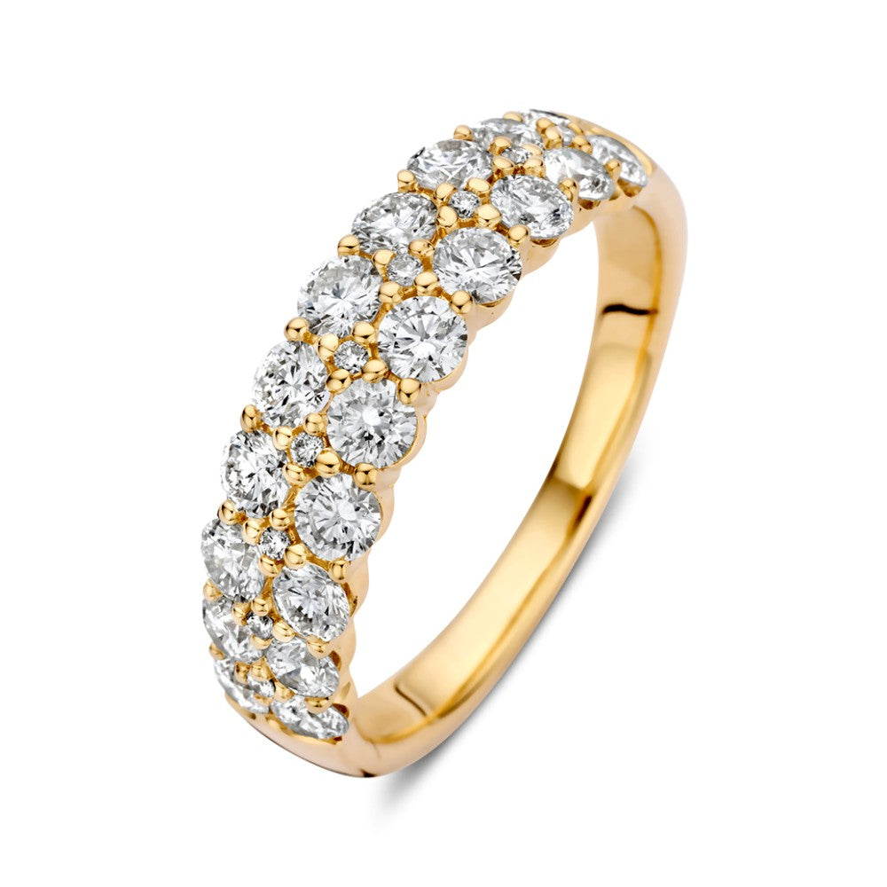 Anello in oro giallo 14 carati con diamanti in pavé, 1,45 carati, design curvo.