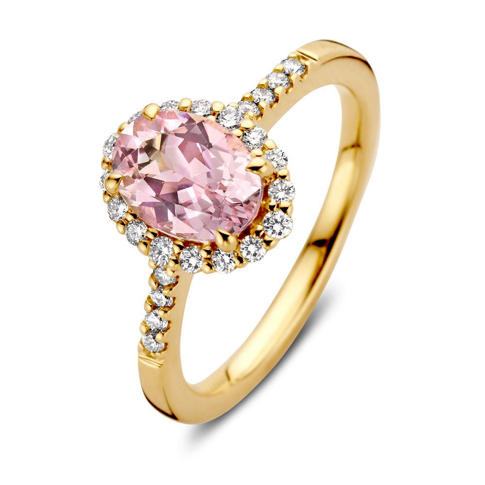 Anello in oro giallo con morganite rosa ovale e diamanti brillanti.