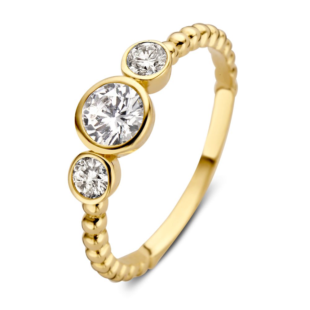 Anello da donna in oro giallo 14 carati con tre zirconi, design raffinato e finitura intrecciata.