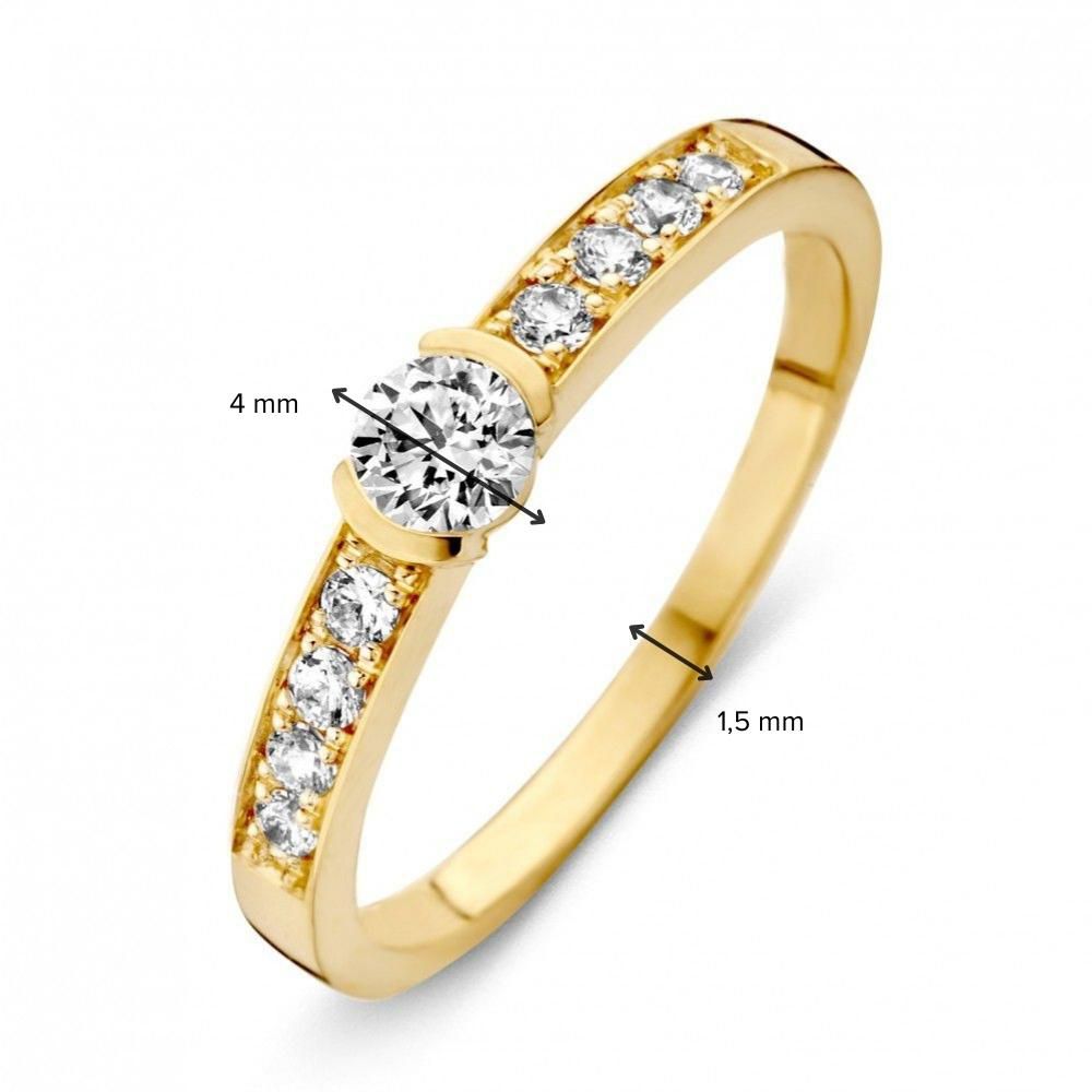 Anello in Oro Giallo con Zirconia: Eleganza Senza Tempo