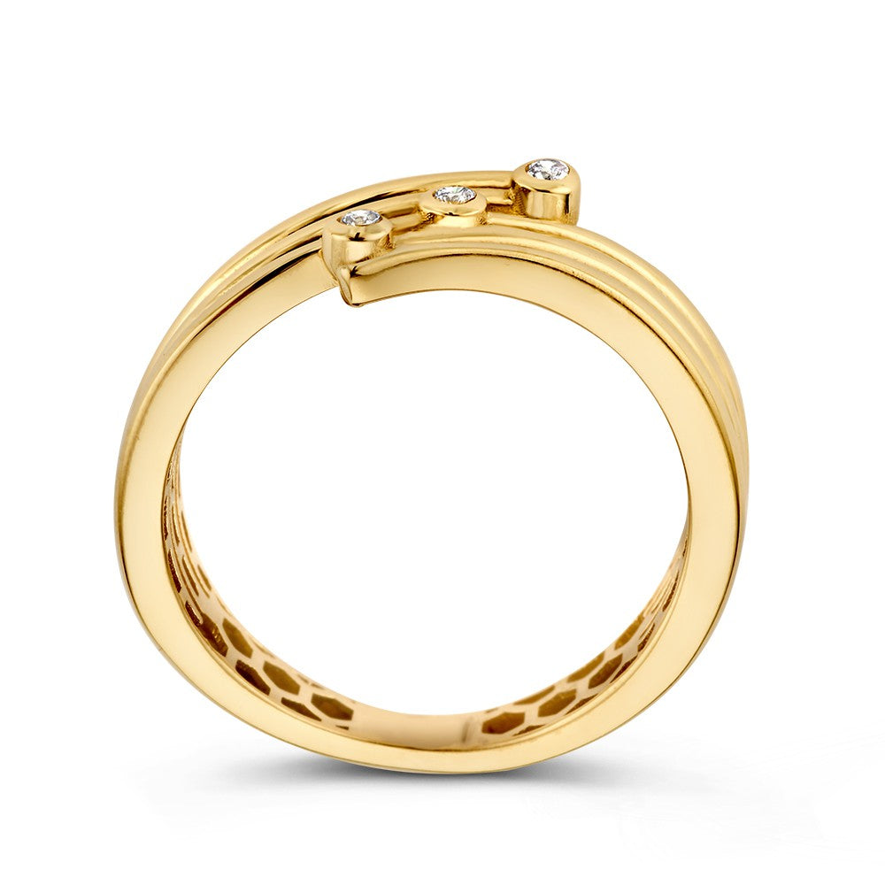 Elegante Anello in Oro Giallo con Zirconi – Un Look Moderno e Giocoso