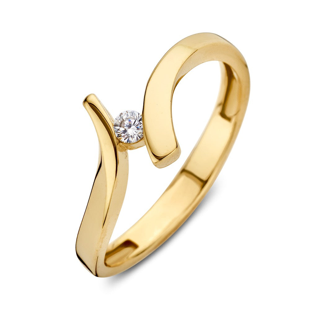 Anello in oro giallo con zircone, design elegante e ondulato.