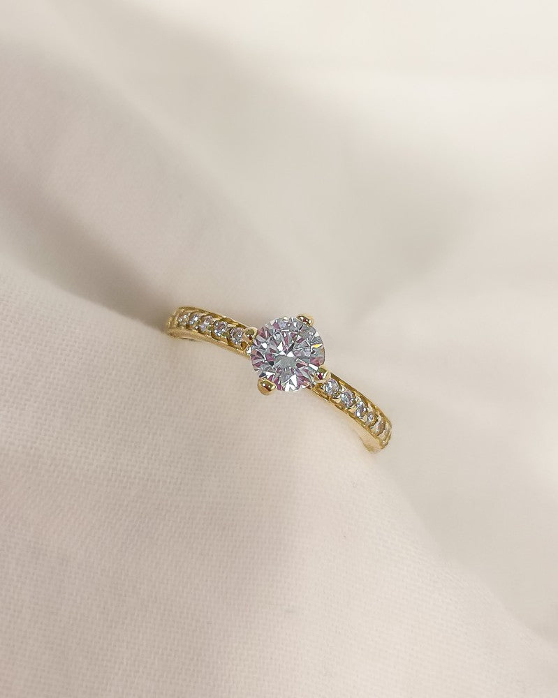 Anello Solitario in Oro Giallo con Zirconi – Lusso 14 Carati per Donna