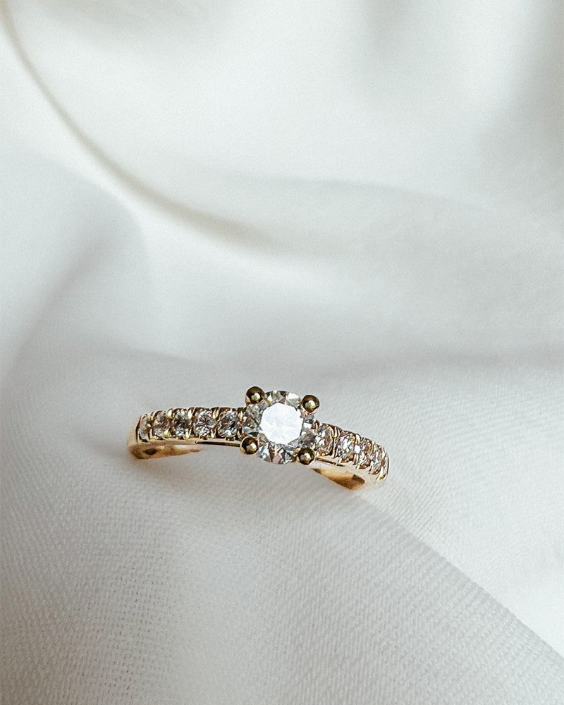 Anello Mary 0,80 crt. oro giallo