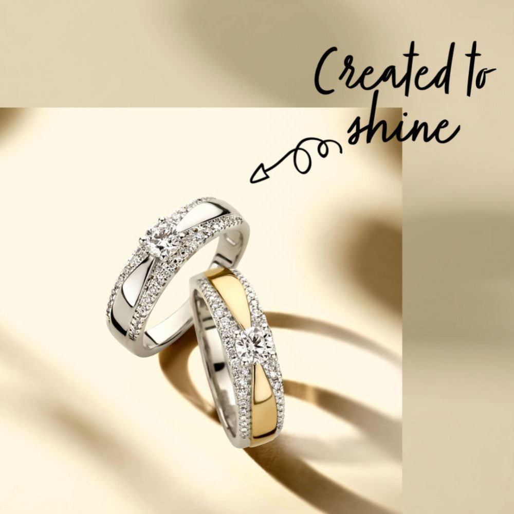 Elegante Anello in Oro Bianco con Diamante Brillante da 0,40 Carati