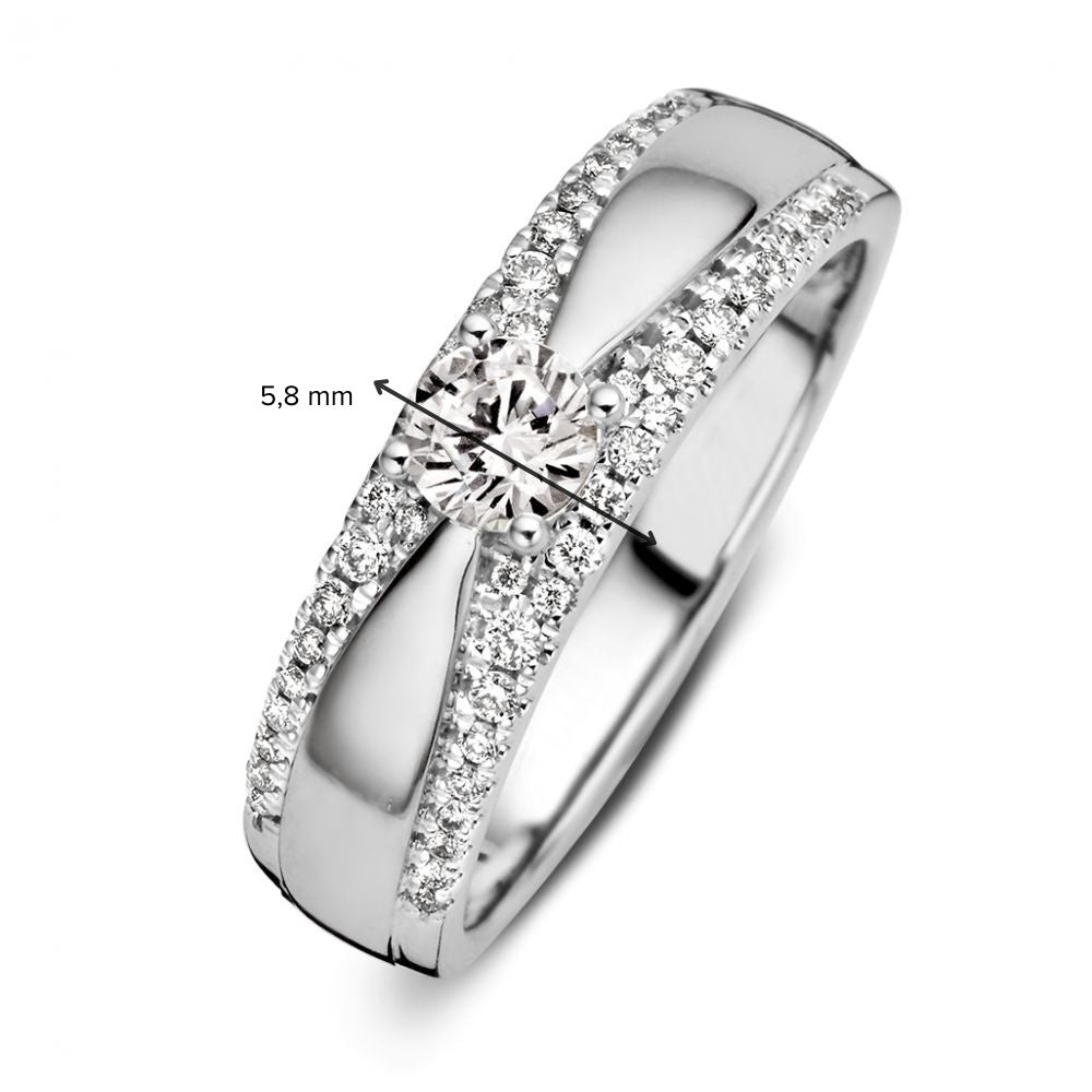 Elegante Anello in Oro Bianco con Diamante Taglio Brillante – 0,52 Carati