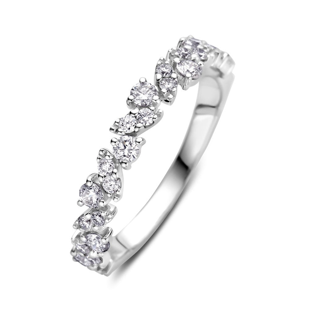 Anello in oro bianco elegante con diamanti brillanti da 0,58 carati.
