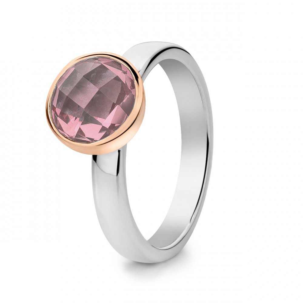 Anello in argento rodiato con montatura in oro rosa 14 carati e quarzo rosa sfaccettato.